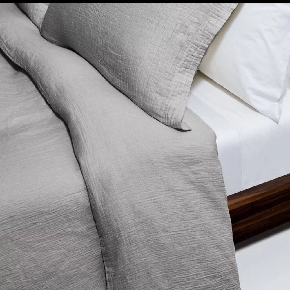 SNOWE Grey King Duvet Cover Retails $279